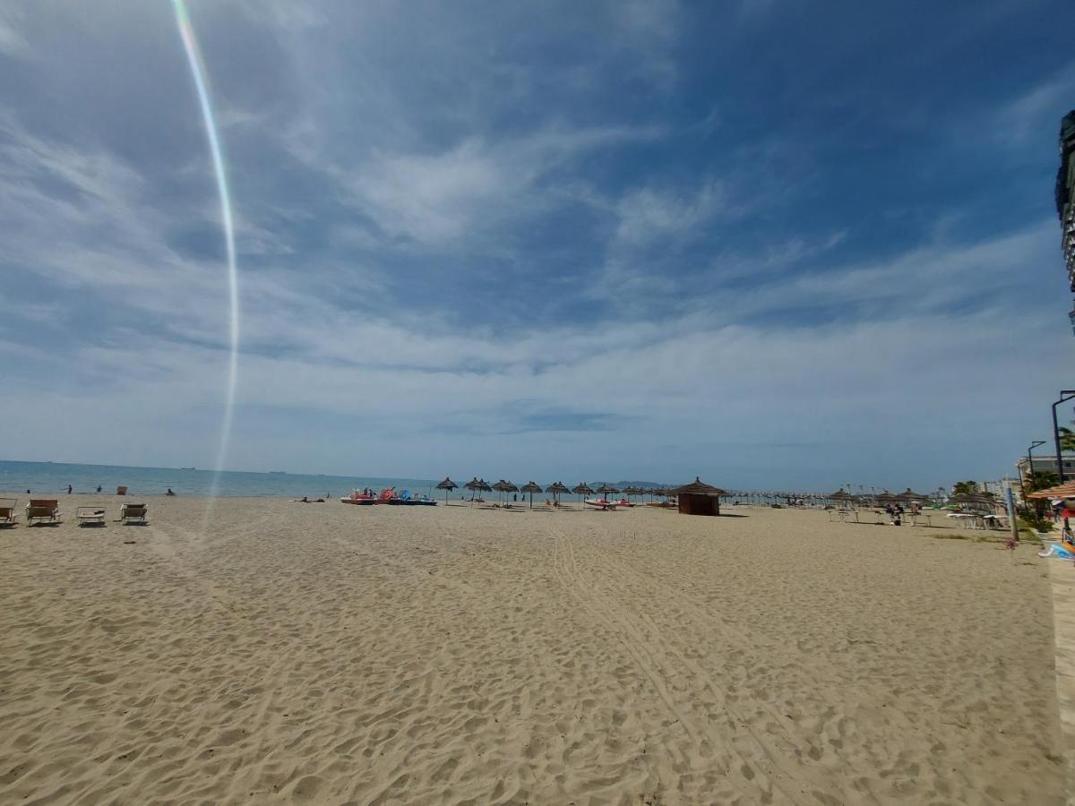 Bral Apartment 5 - Beachfront Durrës Extérieur photo